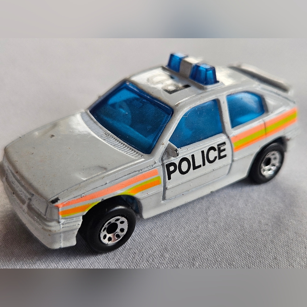 Police Vauxhall Astra GTE Opal Kadett GSi 1985 #1 Matchbox Diecast Toy Car